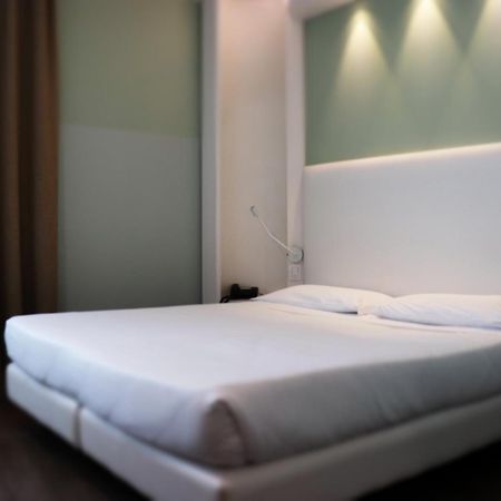 Ark Hotel Верона Екстер'єр фото